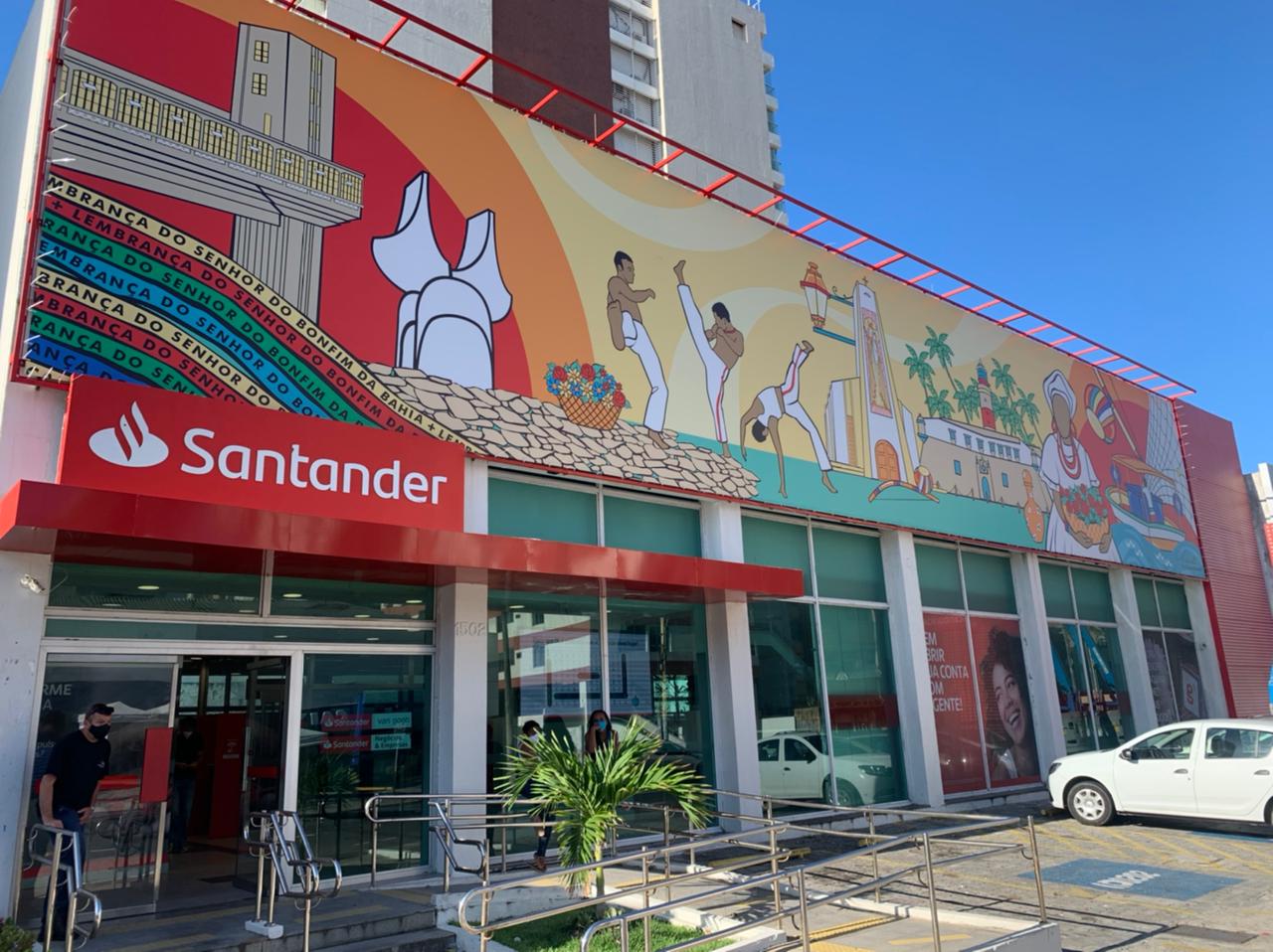 Com salário inicial de R$ 7 mil, municípios baianos têm vagas no Santander para especialistas em seguros e consórcios