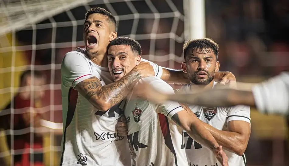 Vitória reduz risco de rebaixamento no Brasileirão 2025