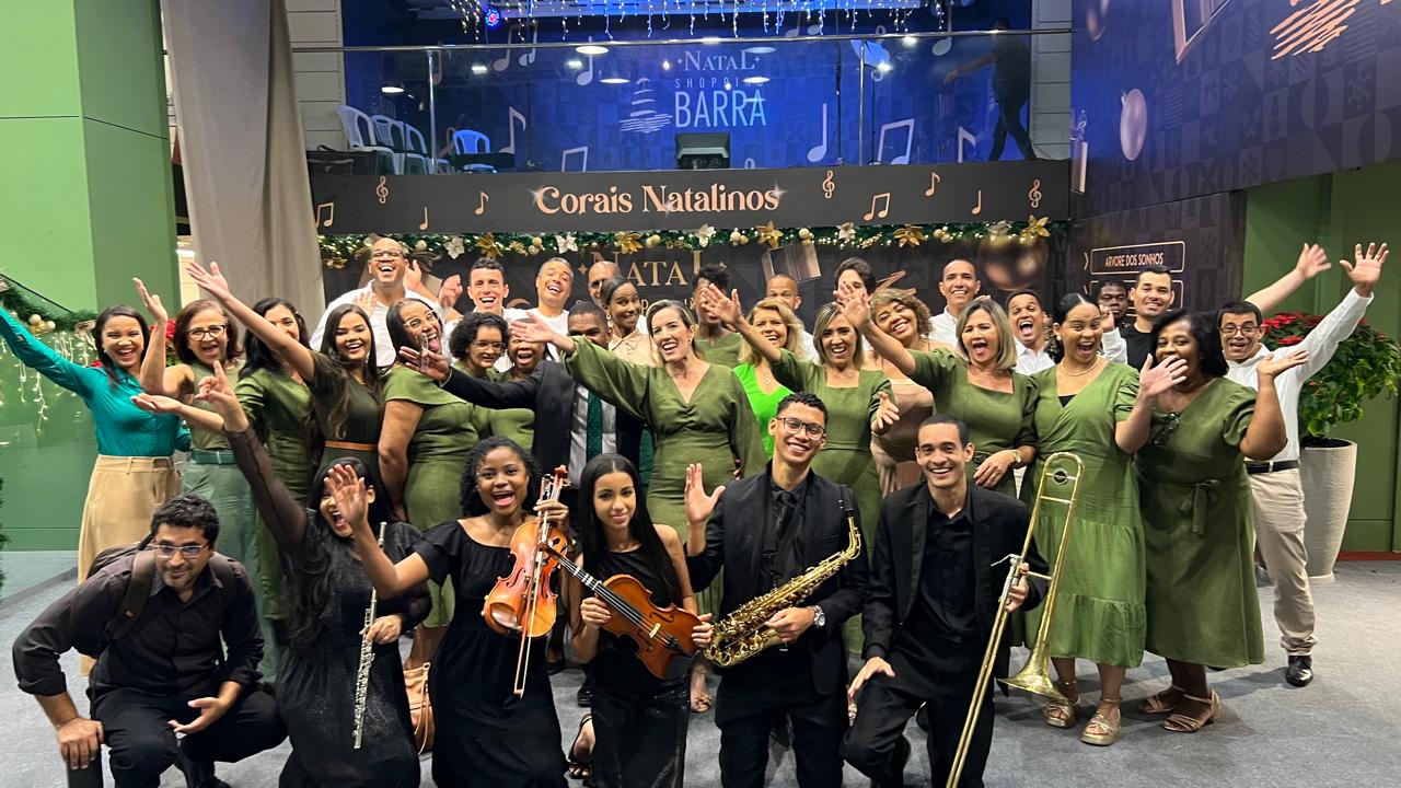 Corais de Natal no Shopping Barra iniciam temporada de apresentações
