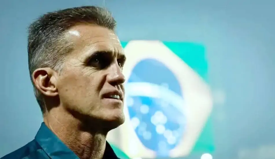 Vagner Mancini reencontra o Vitória em duelo decisivo da Série A