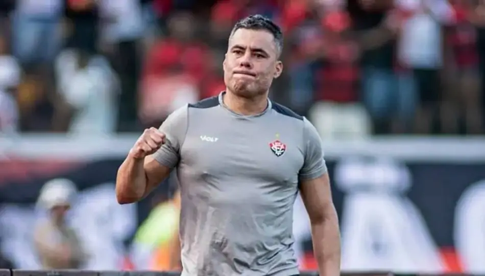 Renovação de Jair Ventura com o Vitória fica em suspense