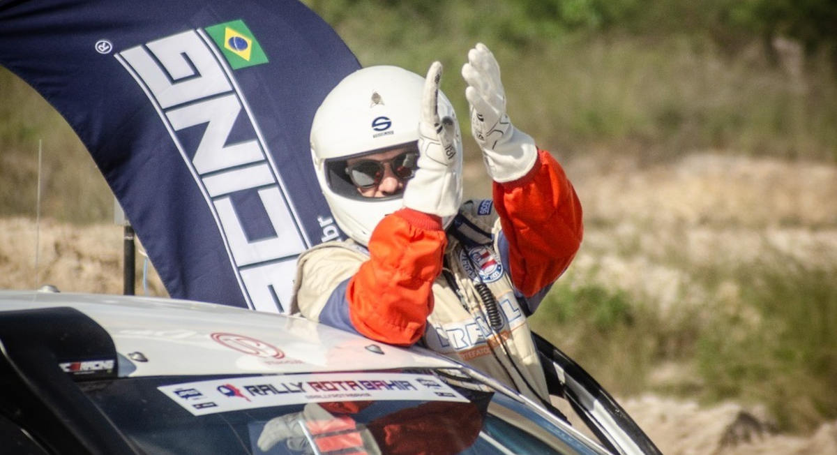 Bahia Associação conquista títulos baianos no vôlei e no rally