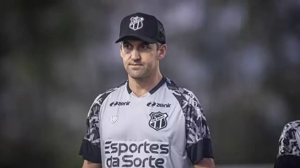 Léo Condé nega negociação e diz não haver acerto com o Sport