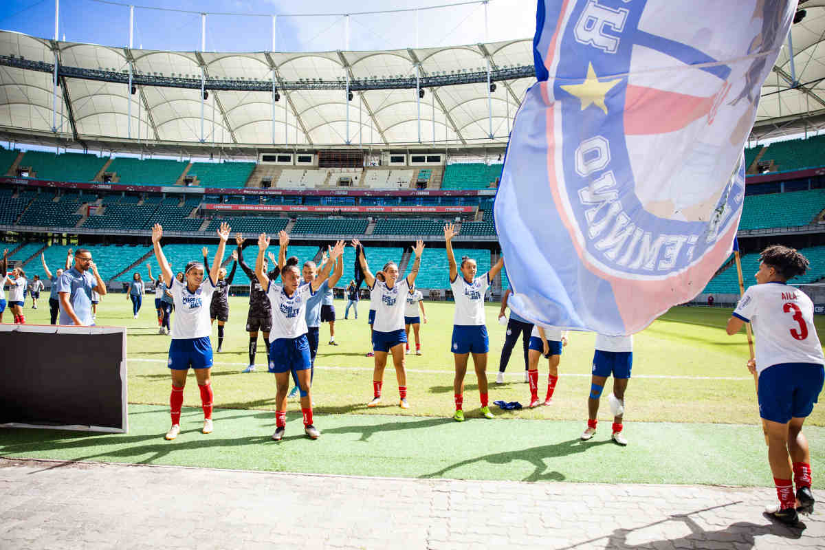 Bahia renova 19 jogadoras do futebol feminino até 2026