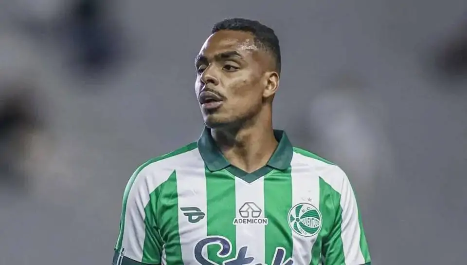 Vitória contrata Caíque Gonçalves para temporada 2026