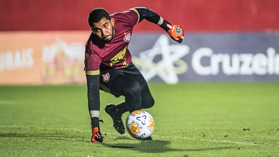 Lucas Arcanjo: Fluminense reabre negociações e pode ceder Lima e Keno