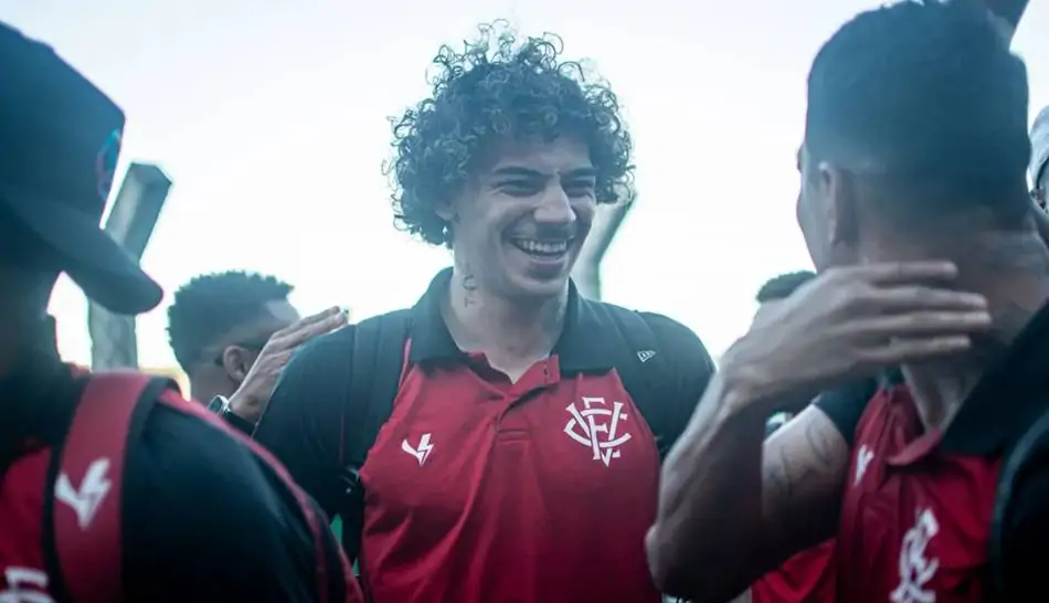 Botafogo-PB anuncia zagueiro Yan Souto, ex-Vitória