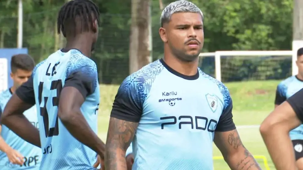 Halef Pitbull anunciado pelo Imperatriz para 2026