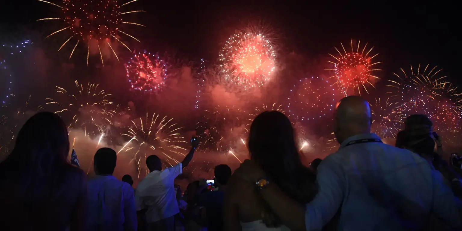 Fogos de artifício e autismo: ruído pode causar crises sensoriais