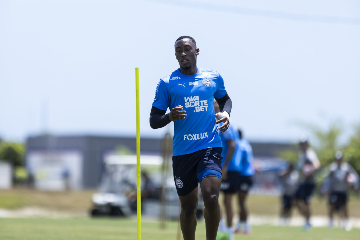 Treino do Bahia para o Baianão define titulares para estreia