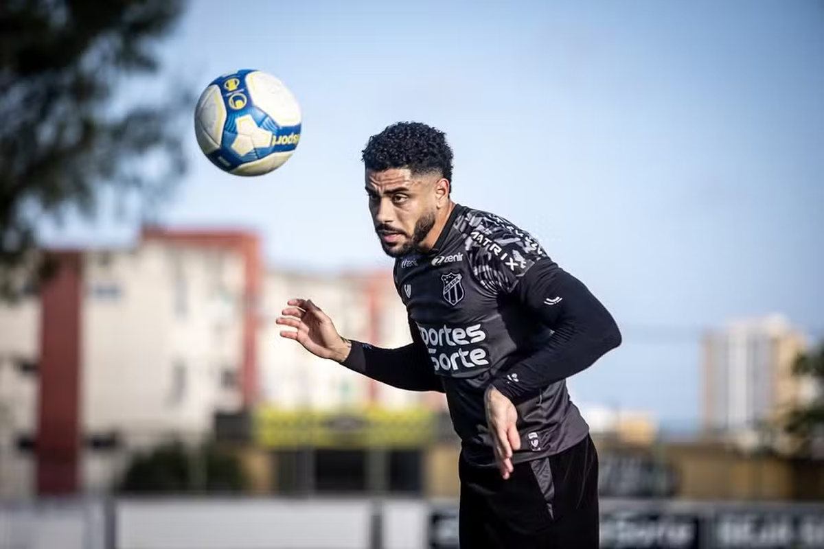 Matheus Bahia se despede do Ceará e aguarda definição do Bahia