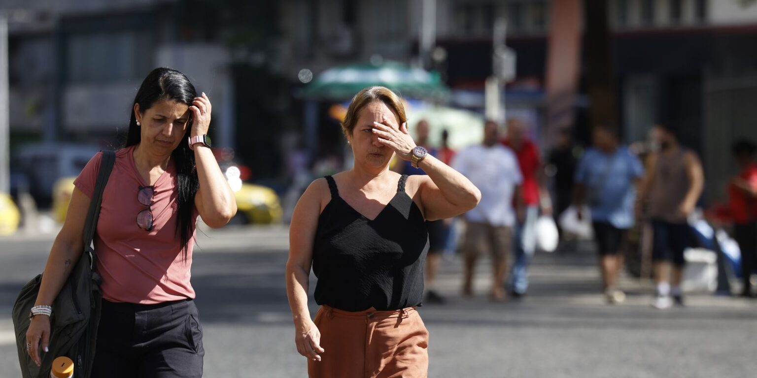 Atendimentos por calor no RJ crescem 26% e somam 5,1 mil casos