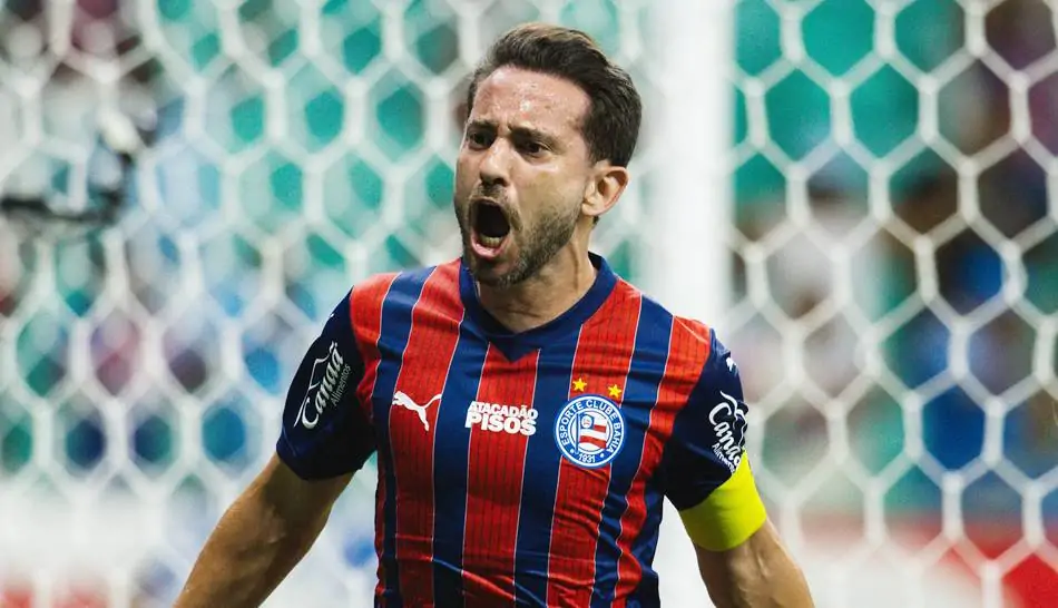 Bahia goleia Barcelona de Ilhéus por 5 a 1 e lidera Baiano