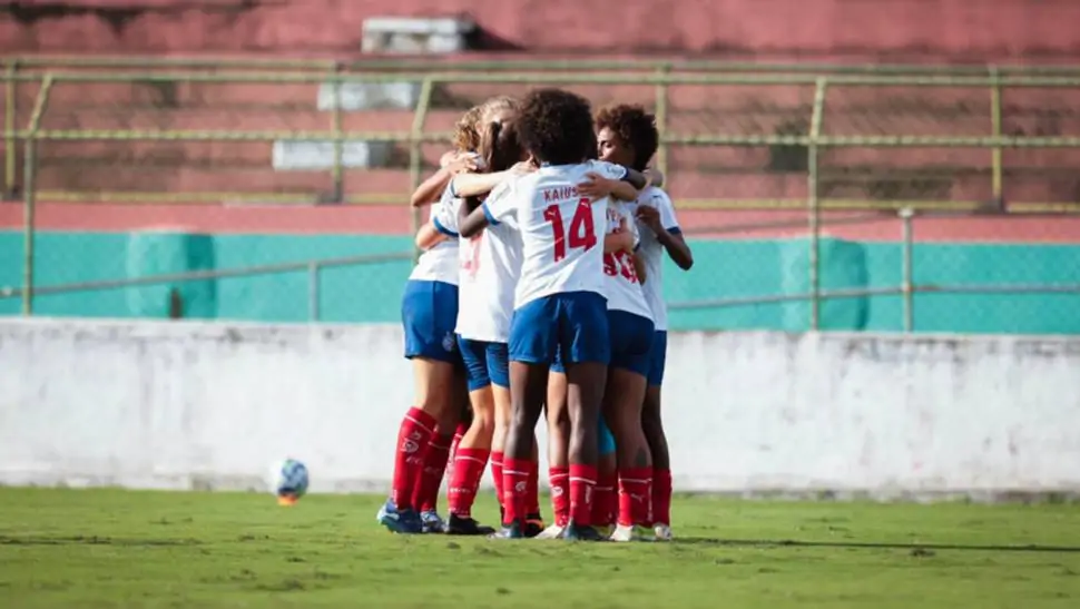 Bahia contrata profissionais para comissão técnica do time feminino