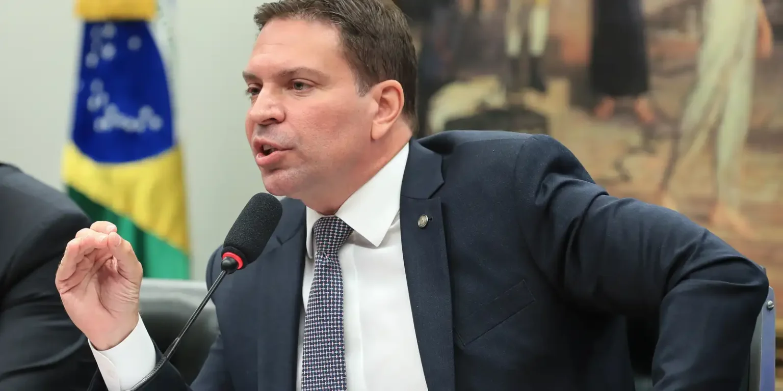 Extradição de Alexandre Ramagem: Brasil formaliza pedido aos EUA
