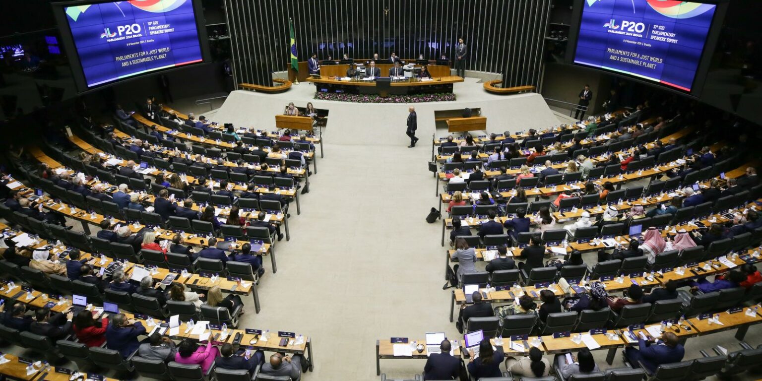Independência dos Poderes: Fachin cobra harmonia no Congresso
