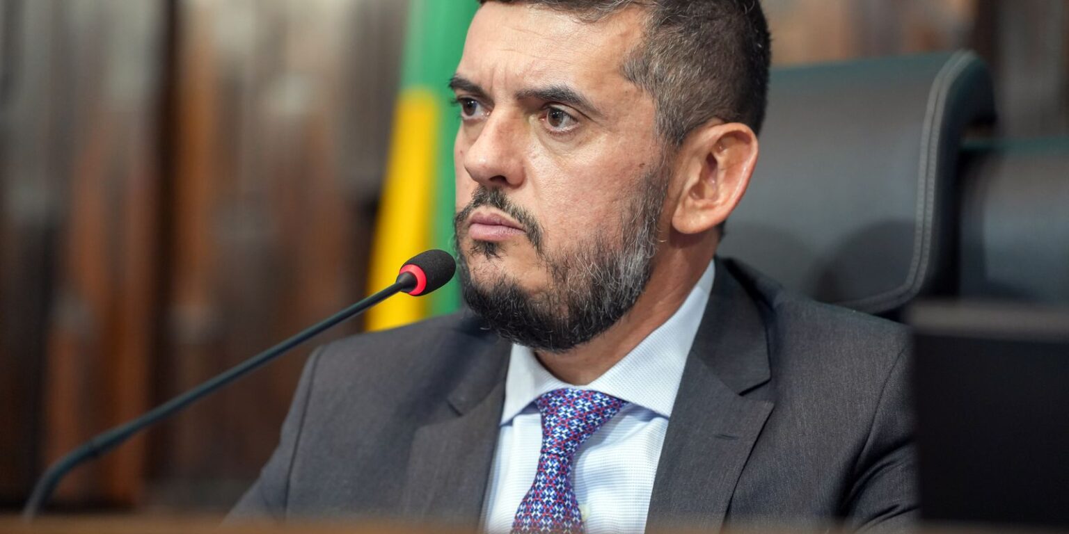 Bacellar renova licença na Alerj após afastamento pelo STF