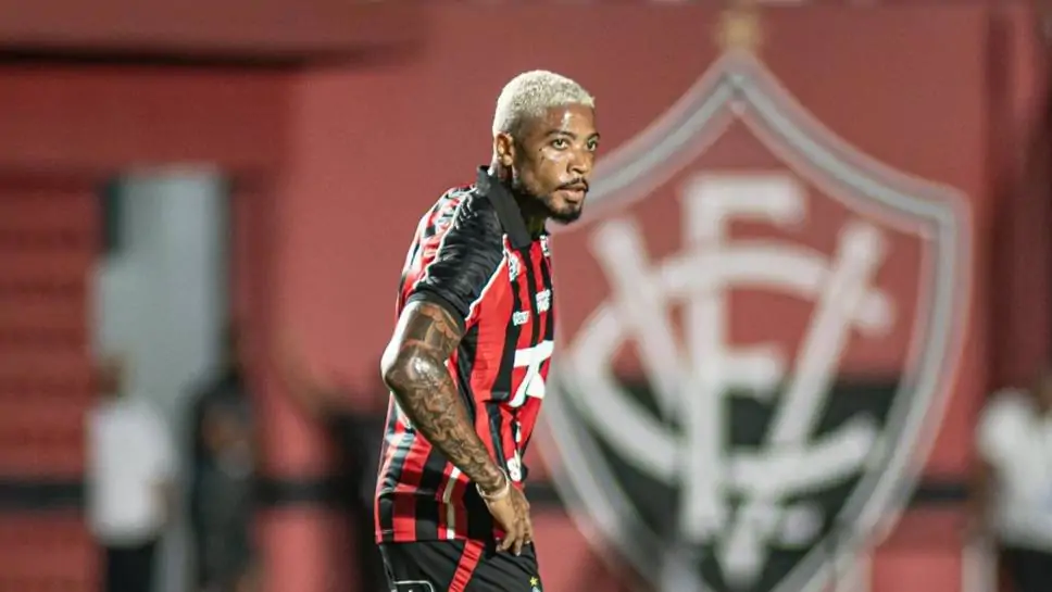 Marinho lamenta pênalti perdido e projeta duelo duro na semifinal