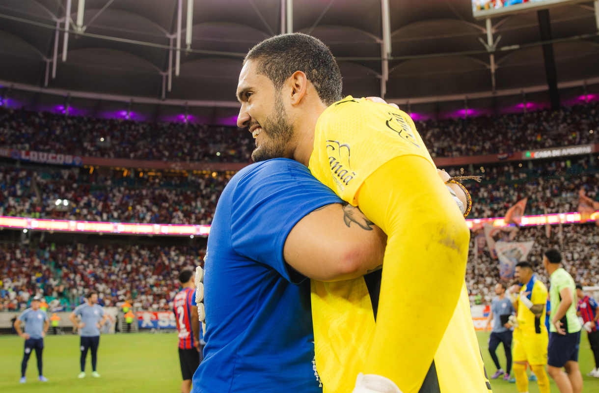 Bahia campeão baiano invicto quebra tabu de 44 anos, celebra Ronaldo