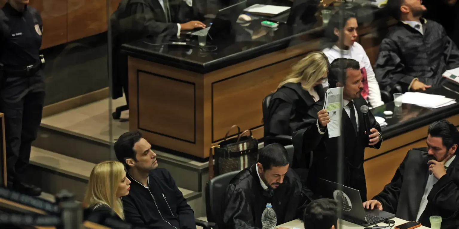 Adiamento do julgamento do caso Henry: juíza impõe custos à defesa