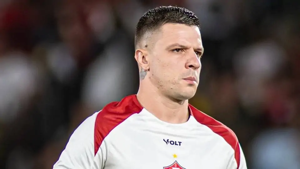 Renato Kayzer sofre lesão e vira preocupação para o Vitória