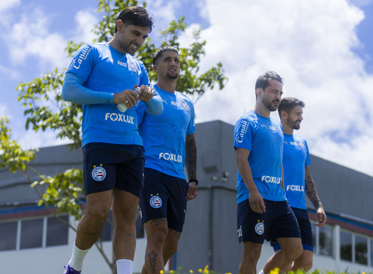 Elenco do Bahia retoma treinos após folga e mira Athletico