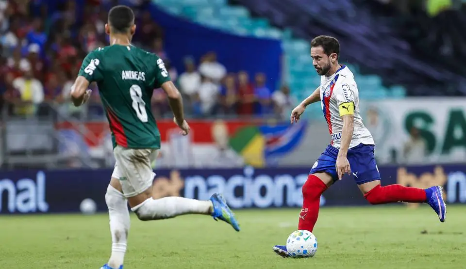 Bahia x Palmeiras: gol contra de Mingo sela 2 a 1 na Fonte Nova