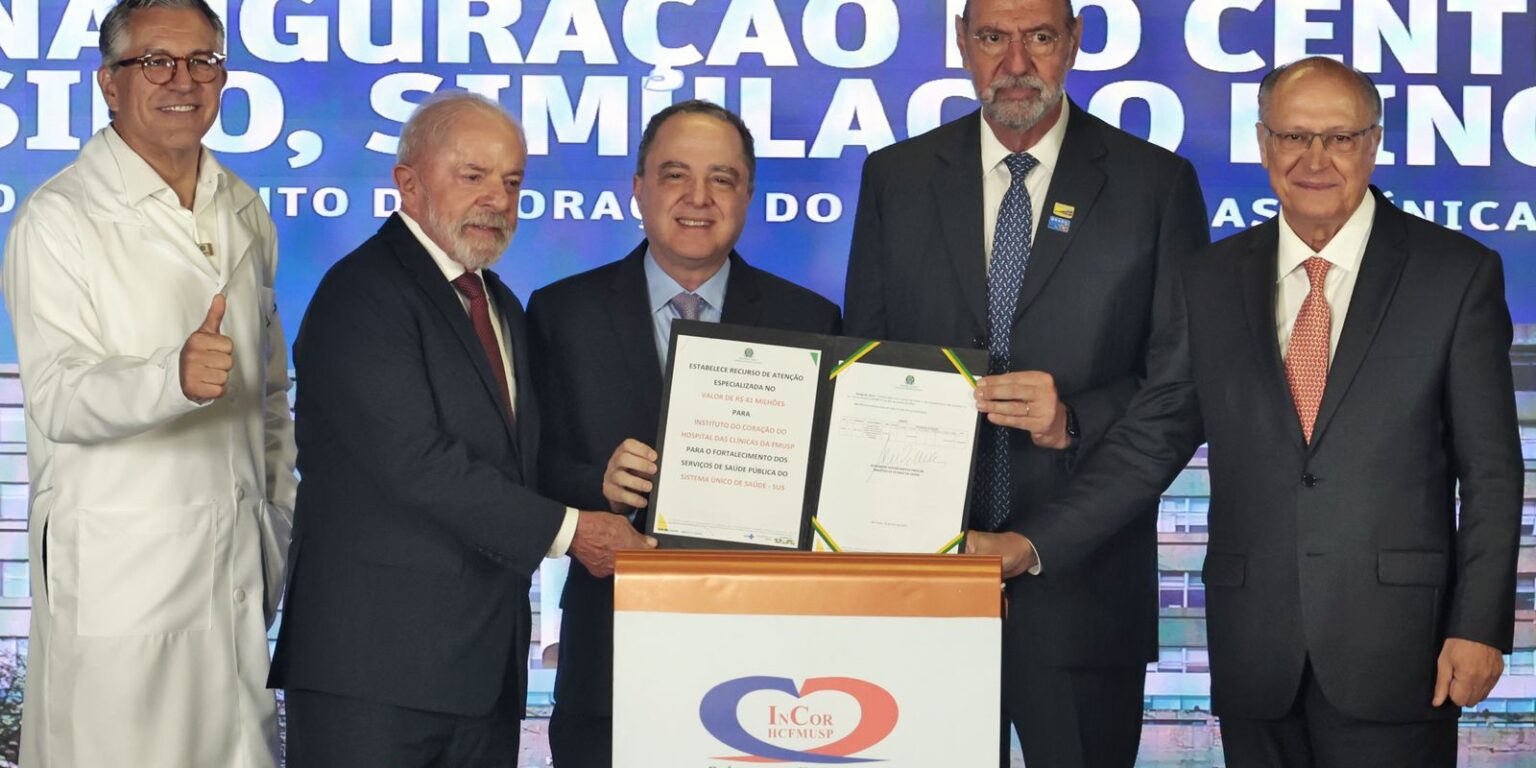 Vacina contra o câncer: Lula sanciona marco regulatório no Brasil