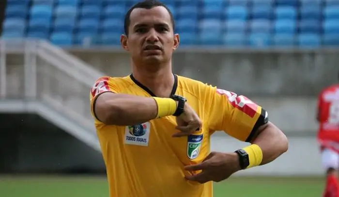 Vitória x Piauí: árbitro potiguar apita duelo da Copa do Nordeste