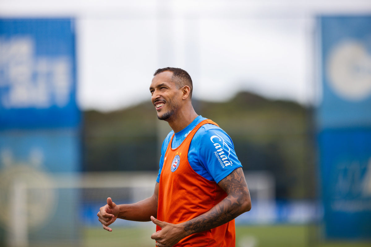 Bahia terá David Duarte contra o Flamengo após efeito suspensivo do STJD