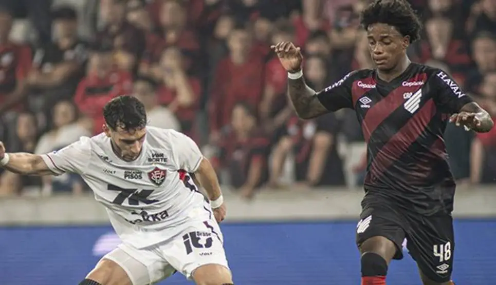 Athletico-PR 3 x 1 Vitória: Furacão vence, assume 5º lugar