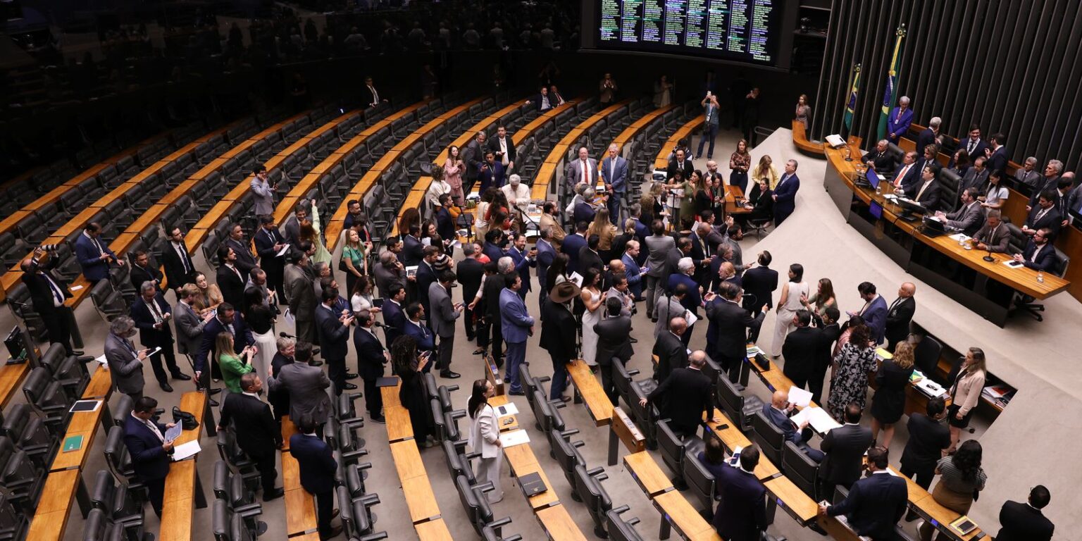 PL da Dosimetria: Congresso derruba veto de Lula e mantém redução de penas