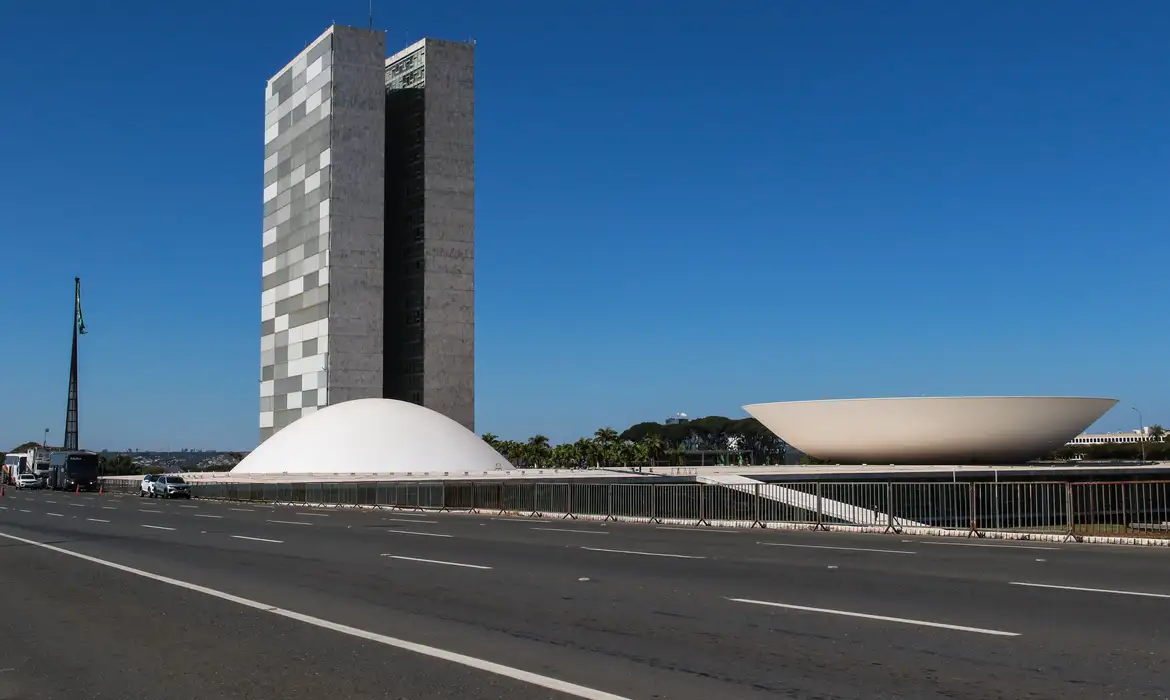 Acordo no Congresso retira uso do Fundo Social para ajudar o agronegócio