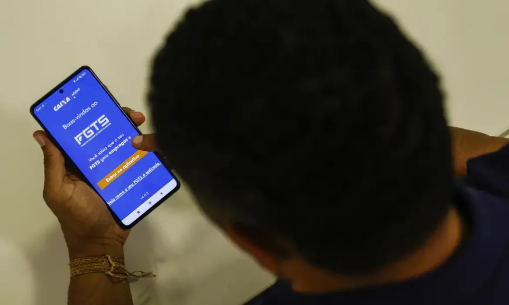 Desenrola 2.0 atrai 1,4 milhão de trabalhadores ao aplicativo do FGTS