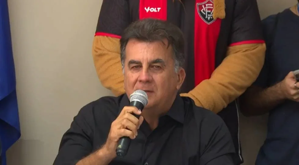 Fábio Mota alfineta o Bahia ao lançar projeto da Arena Barradão