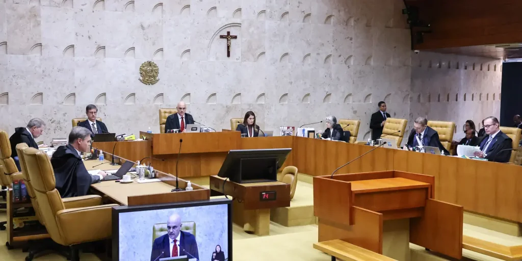 Igualdade salarial: STF mantém lei que multa empresa por discriminação