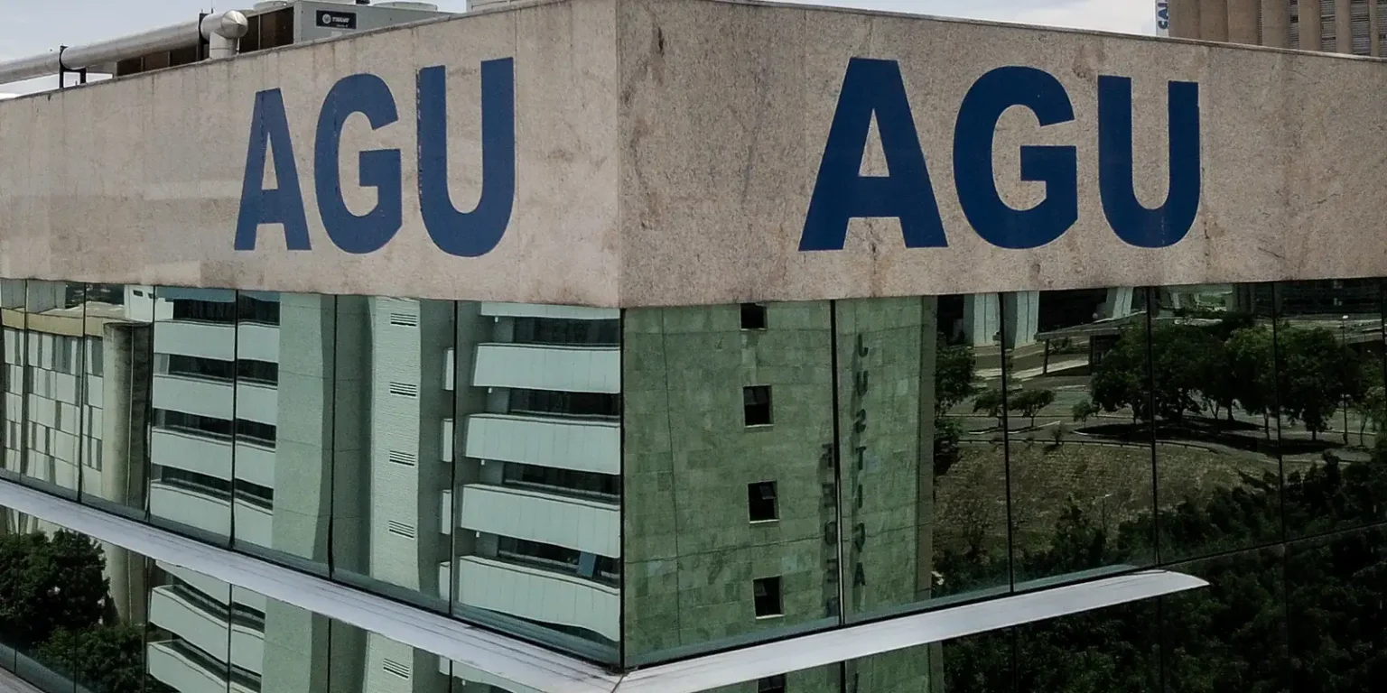 Lei da Dosimetria é inconstitucional, afirma AGU ao STF
