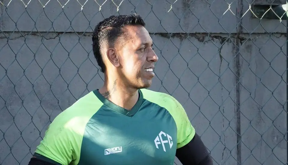 Sidão retorna ao Feira FC e reforça time para clássico