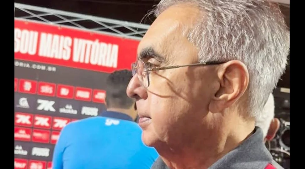 Arboleda no Vitória? Diretor do clube nega e ironiza rumor