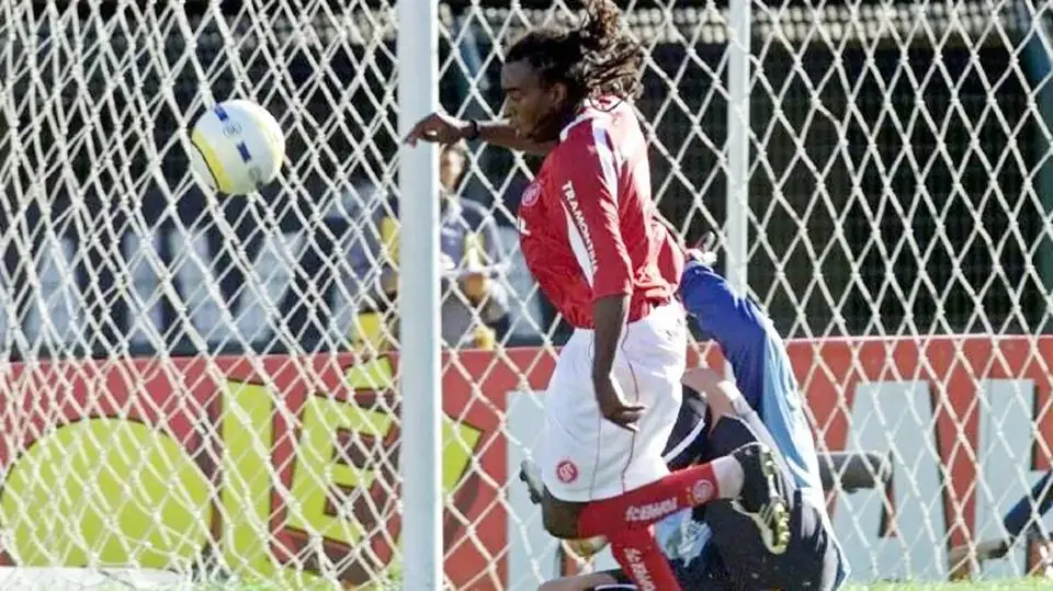 Internacional pede à CBF reconhecimento do título do Brasileirão 2005