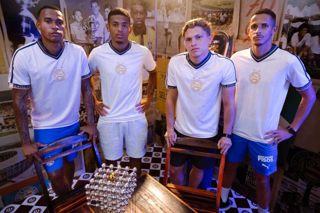 Camisa do sócio 2026 do Bahia é revelada com design de torcedora