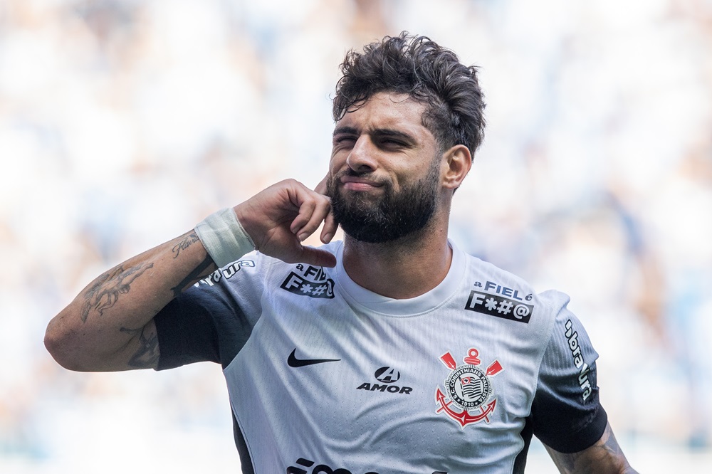 Bahia segura empate em 1 a 1 com Corinthians em partida ríspida