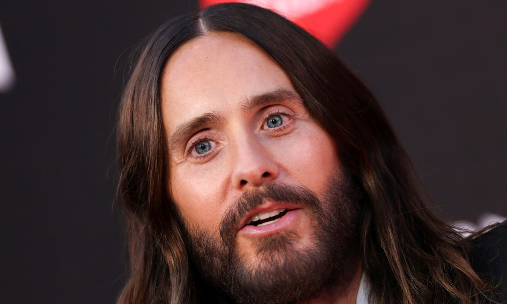 BBC divulga denúncias de crimes sexuais contra Jared Leto
