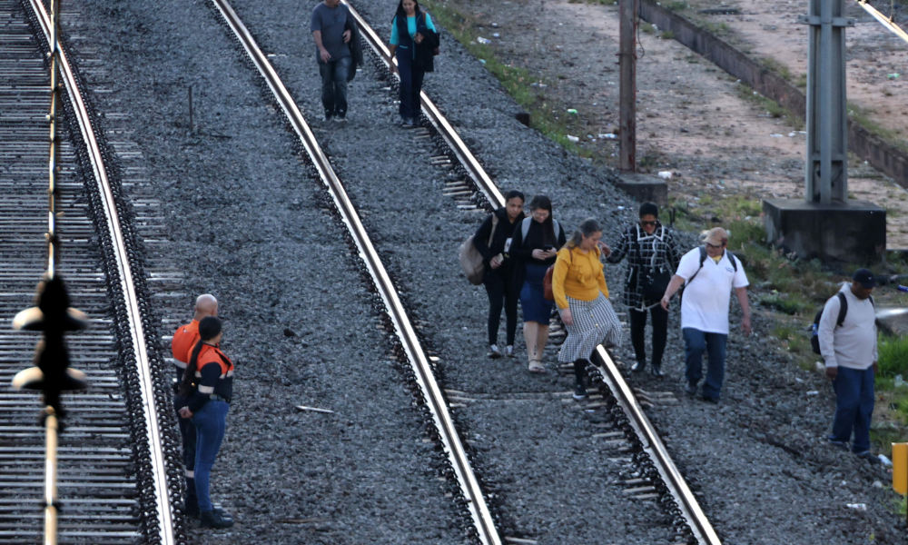 CPTM retoma linhas 11, 12 e 13 por até 90 dias após pane