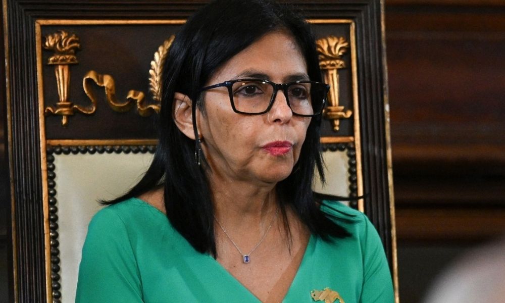 Delcy Rodríguez reformula alto comando das Forças Armadas e mantém ministro