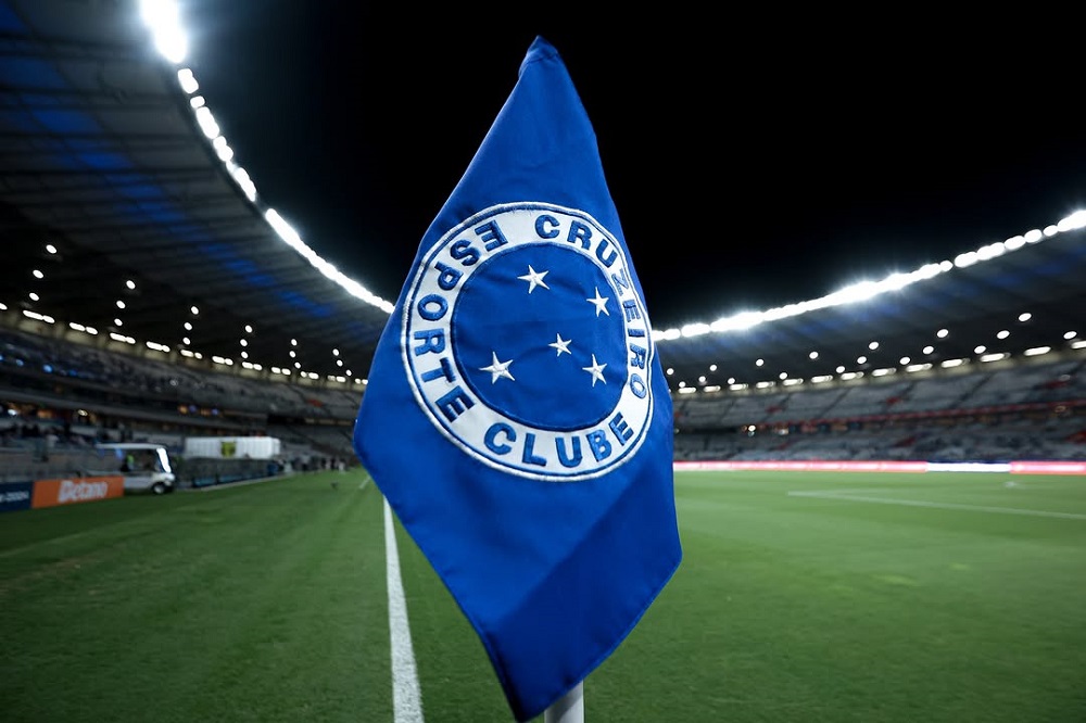 Internacional e Cruzeiro se enfrentam nesta quarta-feira pelo Brasileirão