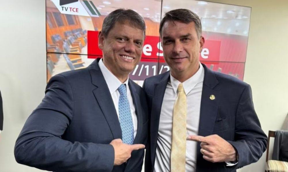 Republicanos posterga apoio a Flávio Bolsonaro e sinaliza neutralidade