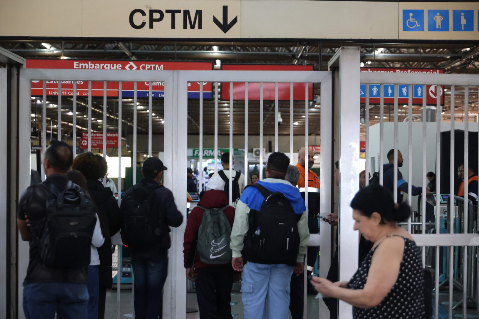 Trens em São Paulo voltam a operar normalmente após interrupções; detalhes