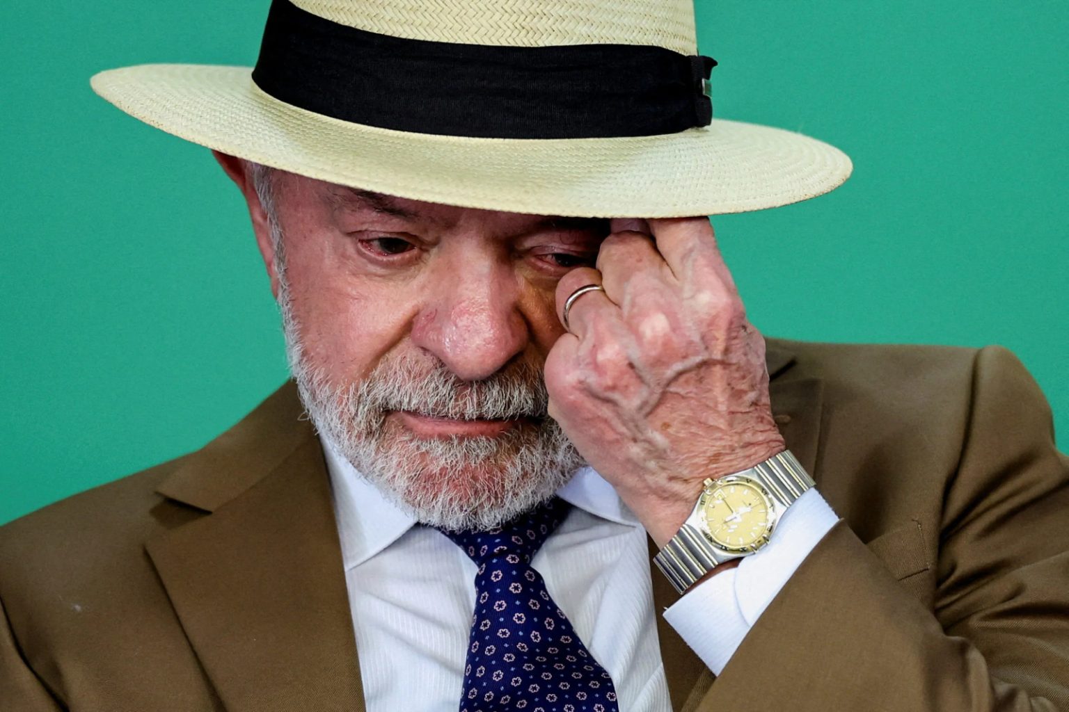 48% desaprovam governo Lula e 53% veem o país no caminho errado