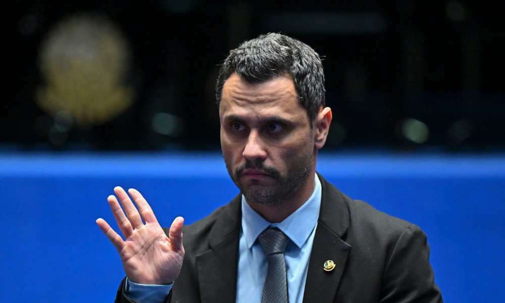 Cleitinho busca apoio de Marcos Pereira para recuperar candidatura em MG